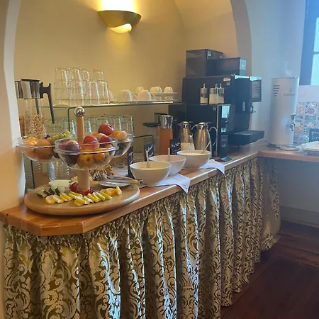 Schwibbogen Hotel 3*
