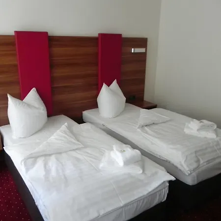 Hotel Schwibbogen Altstadt & 3*