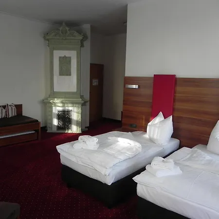 Hotel Schwibbogen 3*