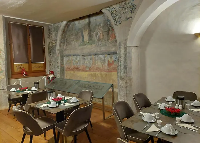 Schwibbogen Altstadt & فندق 3*