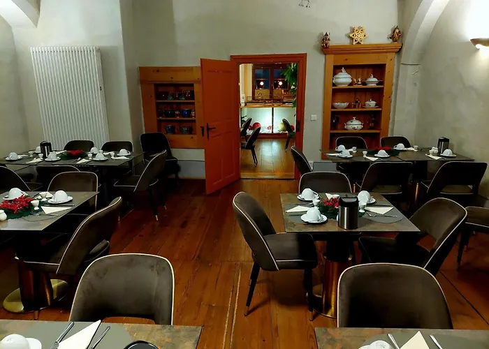 Schwibbogen Altstadt & فندق 3*